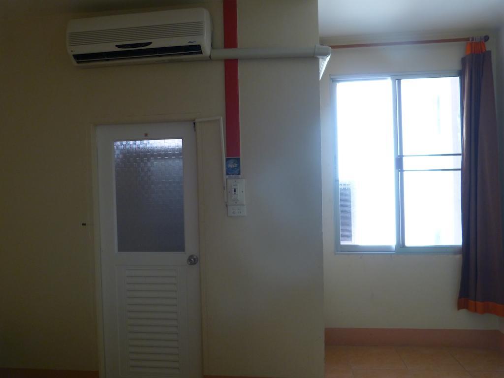 Silver Reef Hotel Udon Thani Bagian luar foto
